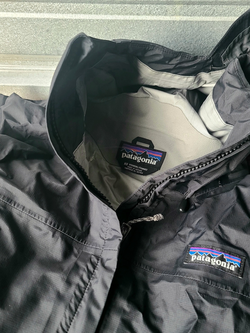 Patagonia Torrentshell 3L Black Waterproof Jacket Womens XS